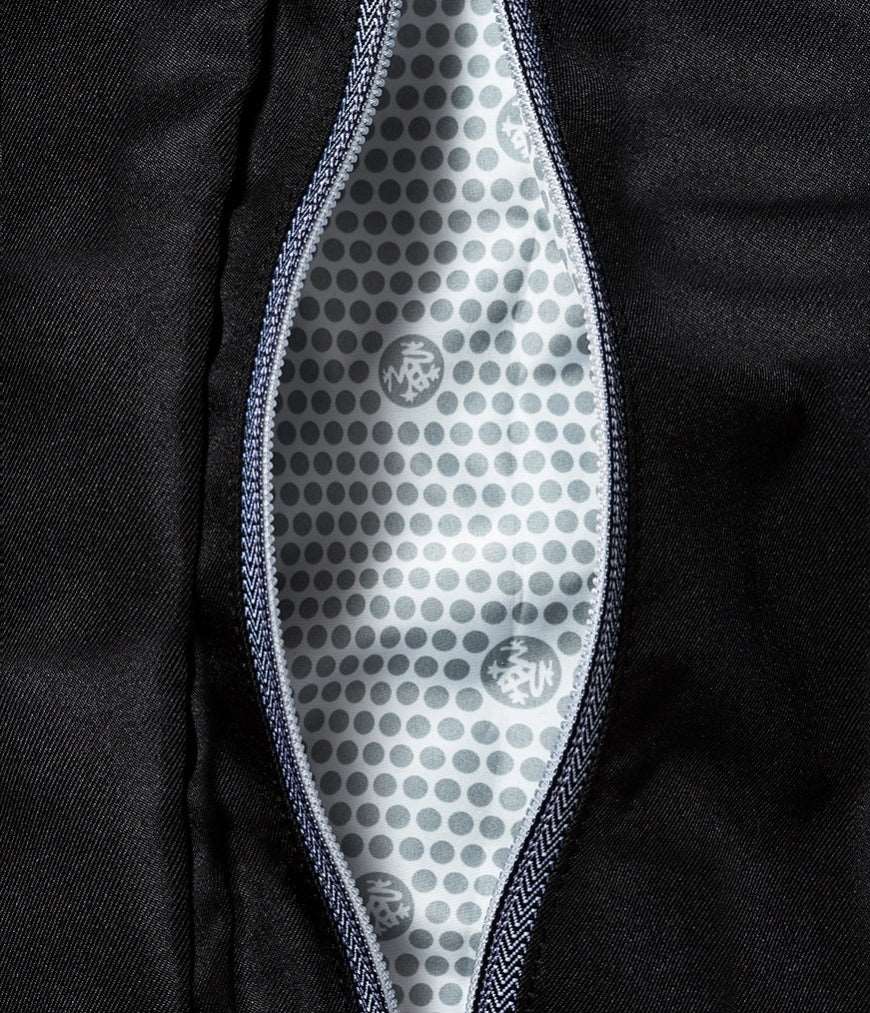 Black (Black)