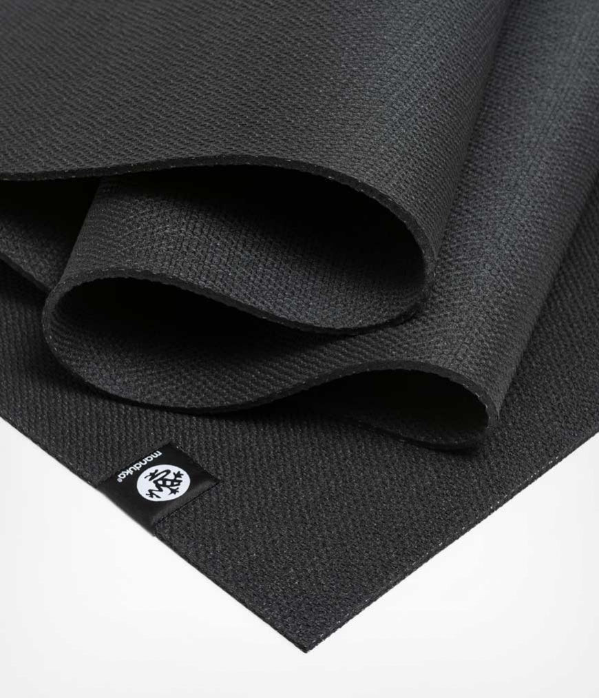 Black (Black)