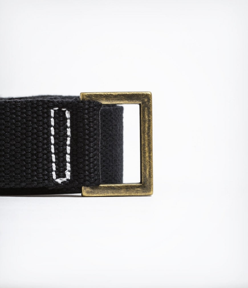 Black (Black)